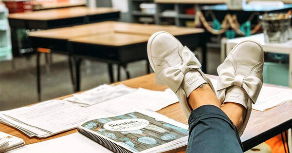 Go to Teacher Shoes | The Ultimate Guide for Comfort, Fun and Fashion blog